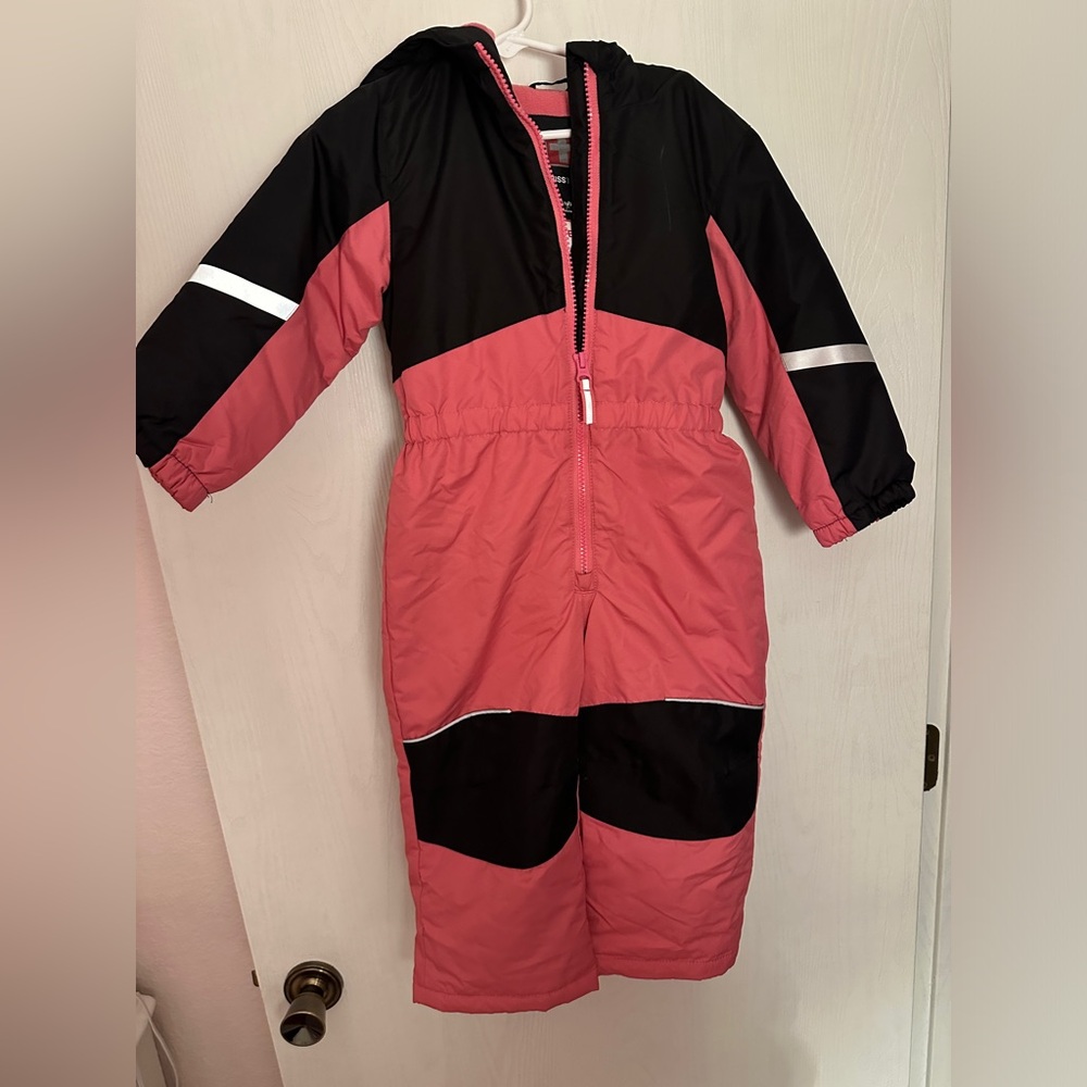 Swiss Tech snow suit size toddler 3T